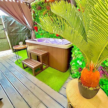 La Lover'S Jungle Pont-Sur-Yonne 외부 사진